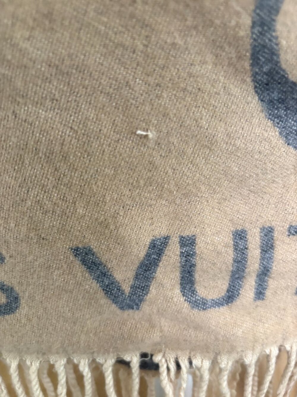 LV Louis Vuitton Paris Cashmere Silk Logomania Scarf Wrap - Picture 6 of 9
